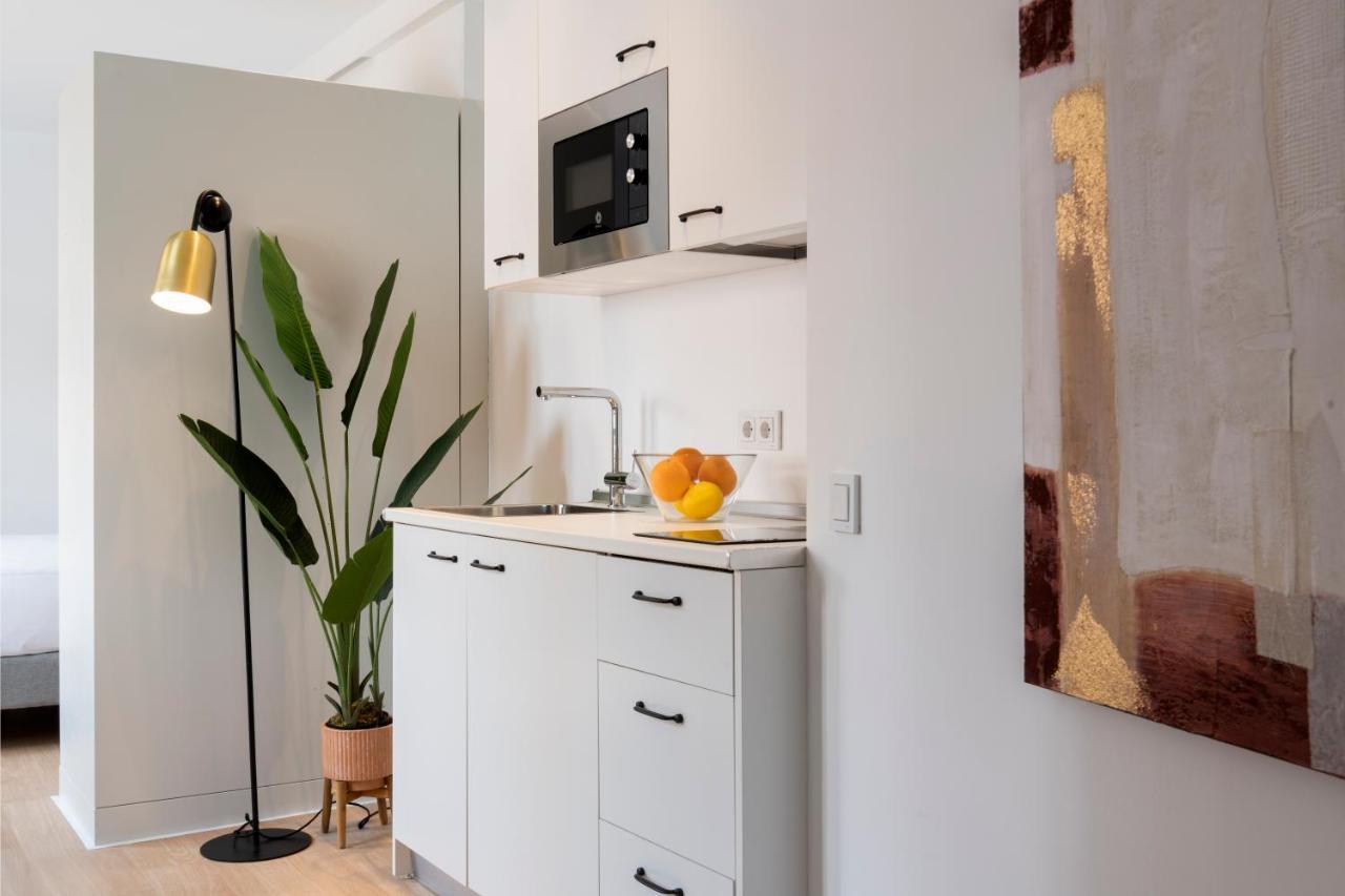 Suites Maestranza Santas Patronas - Penthouse With Jacuzzi And Parking Seville Exterior photo